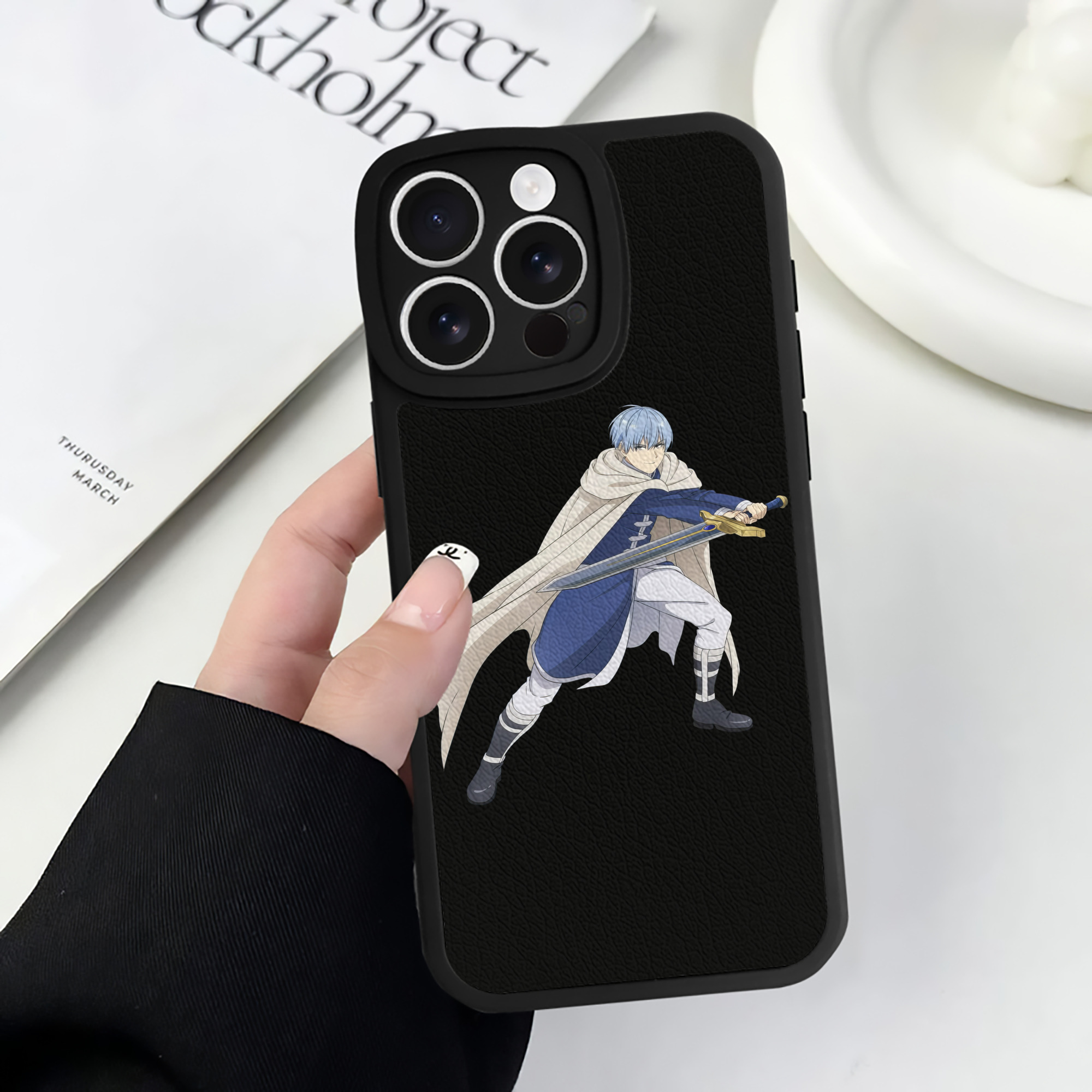 （画像用） 葬送のフリーレン Frieren 【iPhone 16シリーズ対応】シリコンスマホケース（レザー調） 材質：シリコン